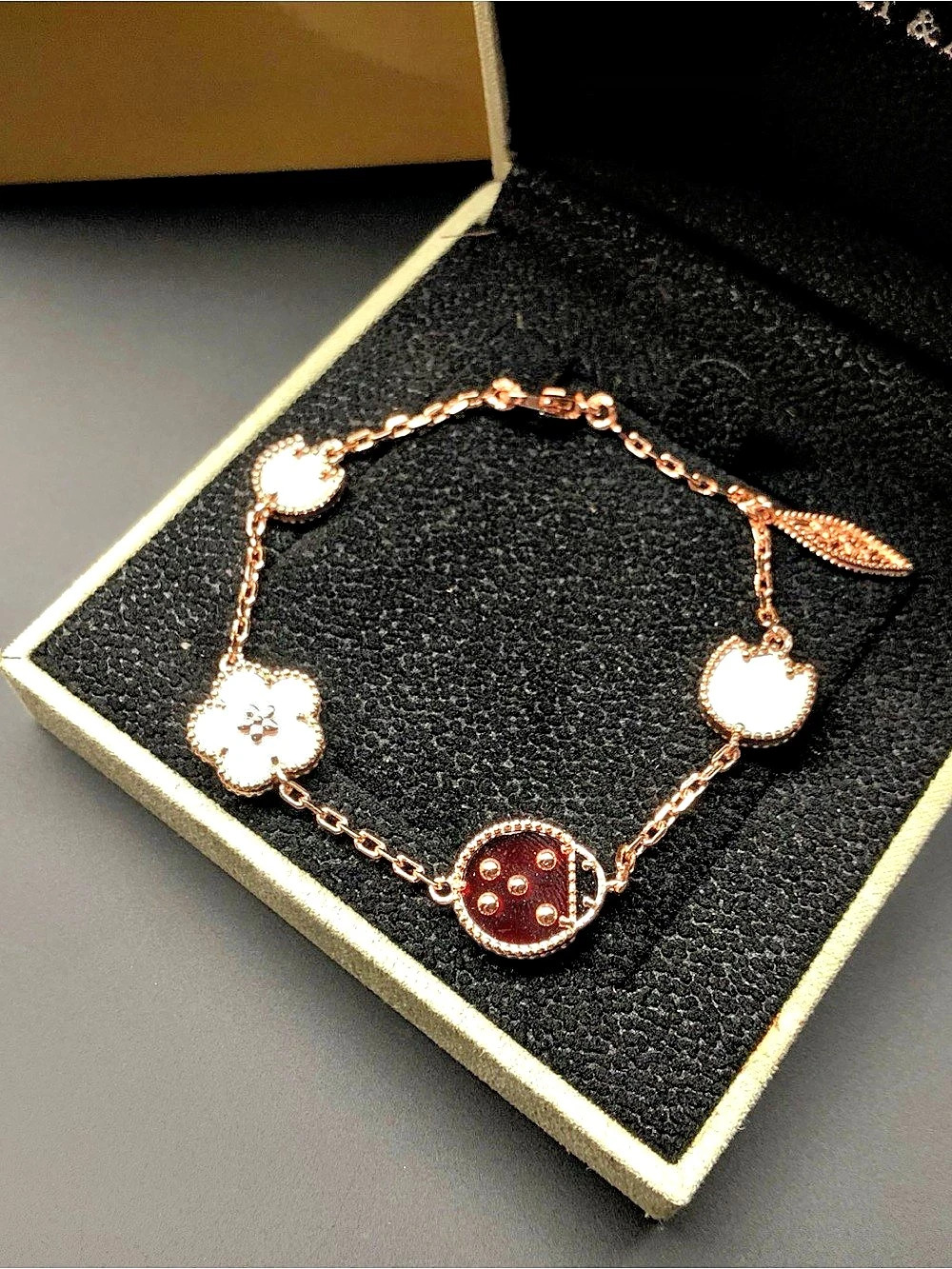 Van Cleef & Arpels Alhambra bracelet in Pink & White Like New